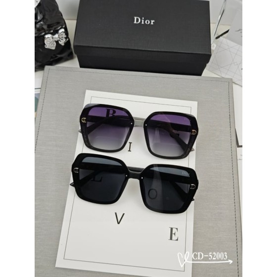 Dior Hexagonal Sunglasses (Purple/Black Gradient)